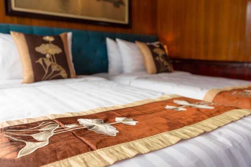 From Hanoi: Ha Long Bay 2D1N Luxury Tour - Itinerary Highlights