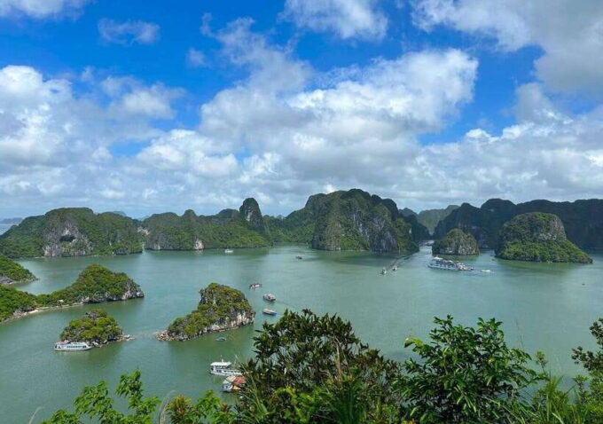 From Hanoi: Ha Long Bay Day Cruise With Kayaking & Lunch - Exploring Caves and Islands