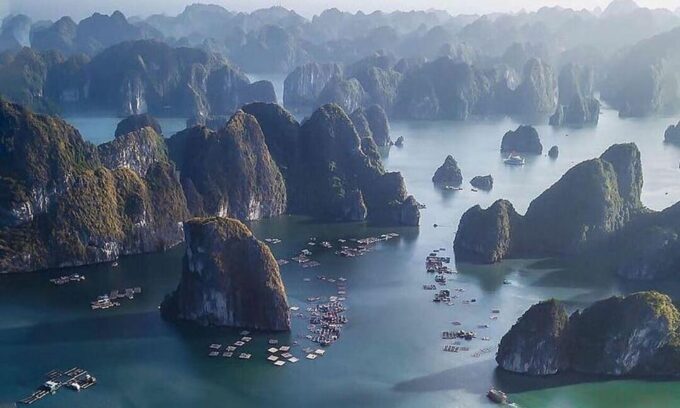 From Hanoi: Ha Long Bay Day Trip With 5 Stars Luxury Cruise - Tour Guide and Language