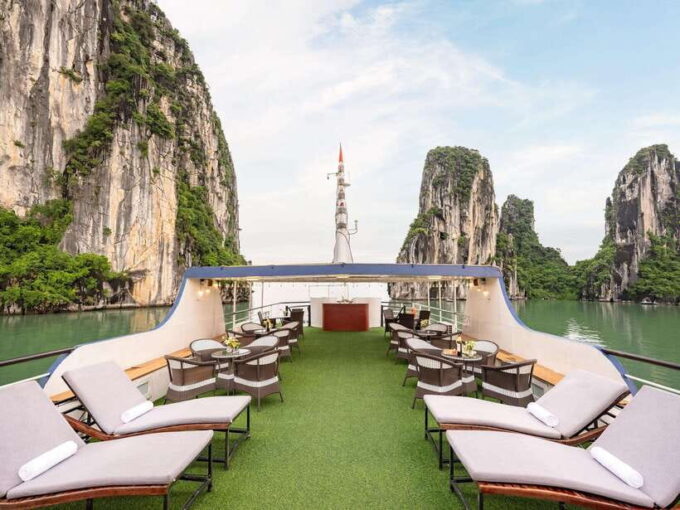 From Hanoi: Ha Long Bay Full-Day Luxury Cruise - Exploring the Wonders of Ha Long Bay