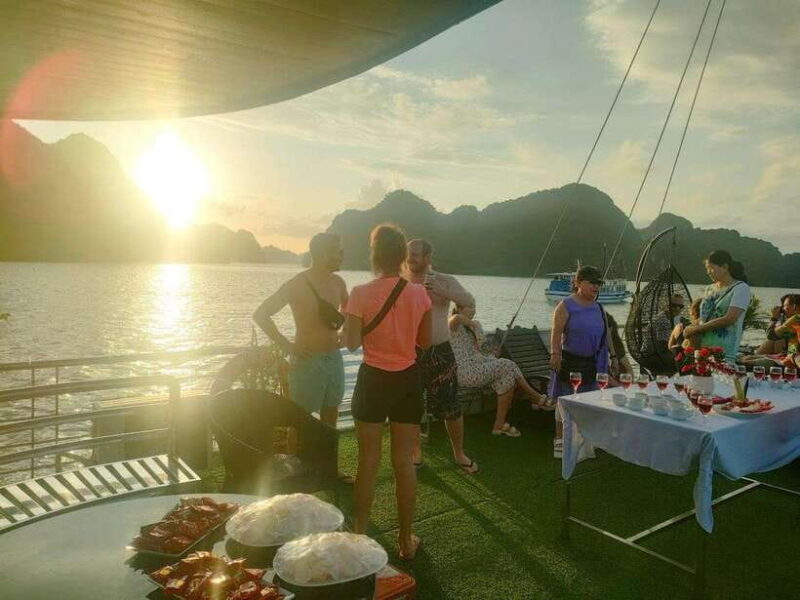 From Hanoi: Ha Long Bay Luxury Day Cruise With Food & Kayak - Cruise Itinerary and Highlights