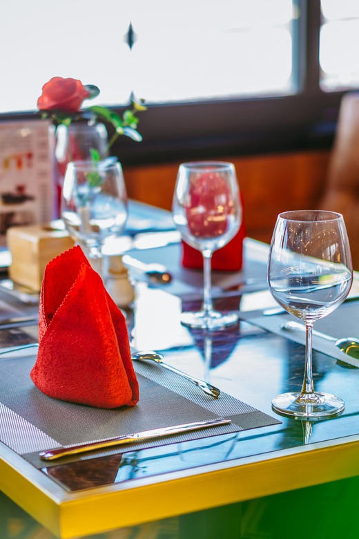 From Hanoi: Halong Bay Boat Tour With Lunch and Sunset Party - Important Information