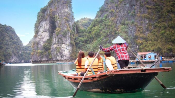 From Hanoi: Halong Bay Cruise 2 Days 1 Night With Transport - Brunch and Return to Hanoi