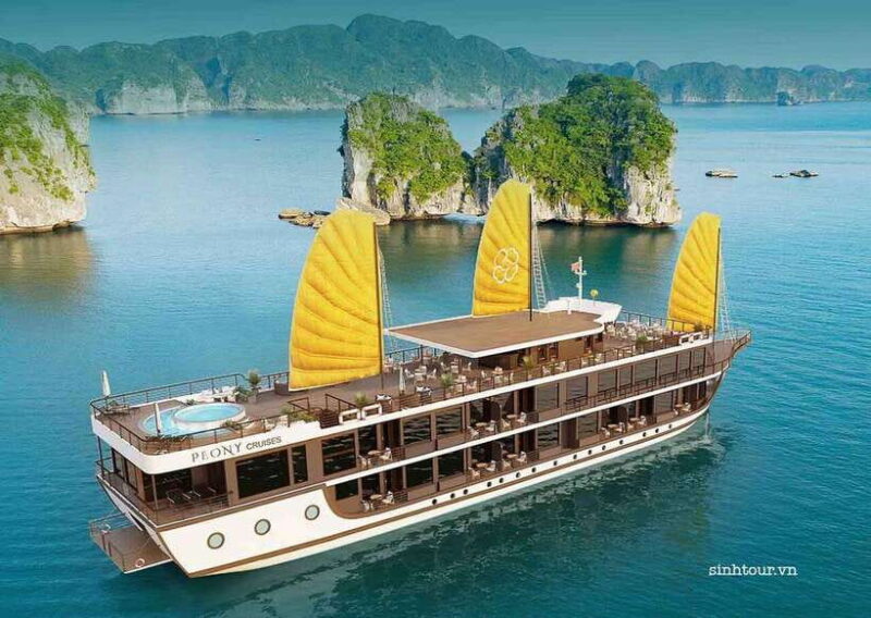 From Hanoi: Halong Bay Cruise With Cave Visit and Lunch - Key Points