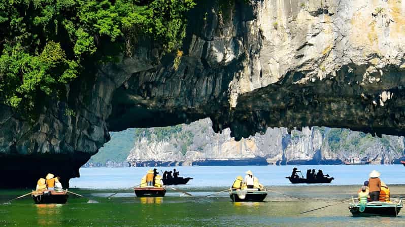From Hanoi: Halong Bay Cruise With Lunch and Kayaking - Itinerary Highlights