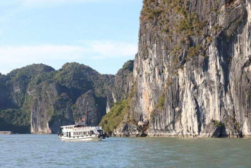 From Hanoi: Halong Bay Cruise With Lunch and Transfers - What to Bring and Wear