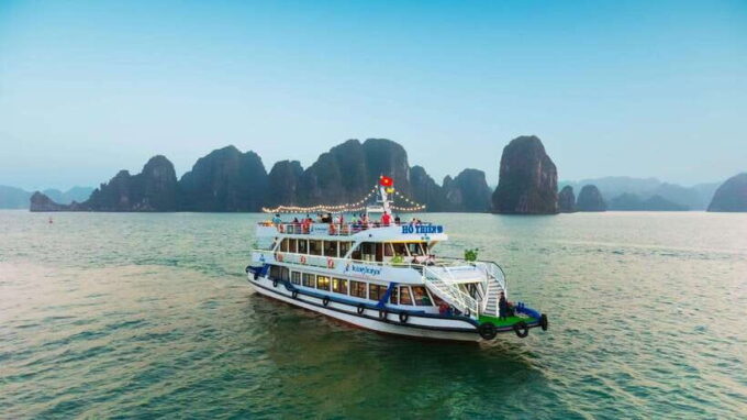 From Hanoi: Halong Bay Day Trip With Sung Sot Cave,.... - Exploring Sung Sot Cave