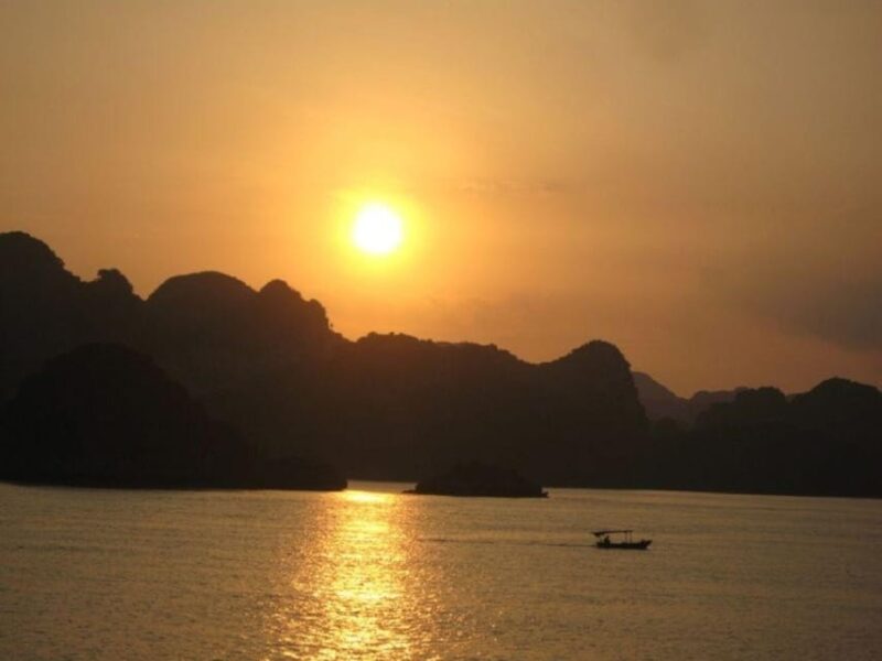 From Hanoi: Halong Bay, Titop Island, Sung Sot & Luon Caves - Key Points