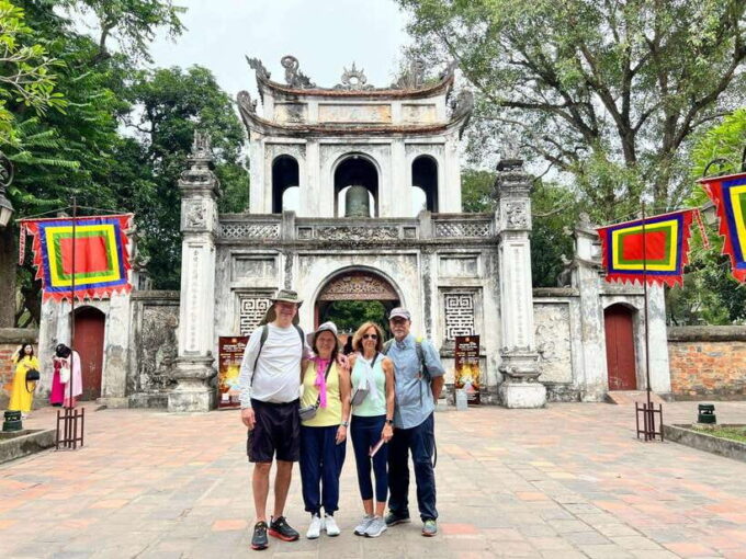 From Hanoi: Hanoi City Tour Full Day GROUP or PRIVATE - Indulge in Traditional Vietnamese Cuisine