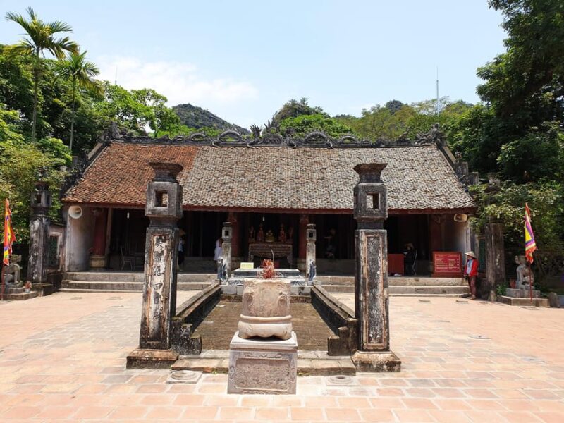 From Hanoi: Hoa Lu and Tam Coc Day Trip by Limousine - Inclusions and Transportation