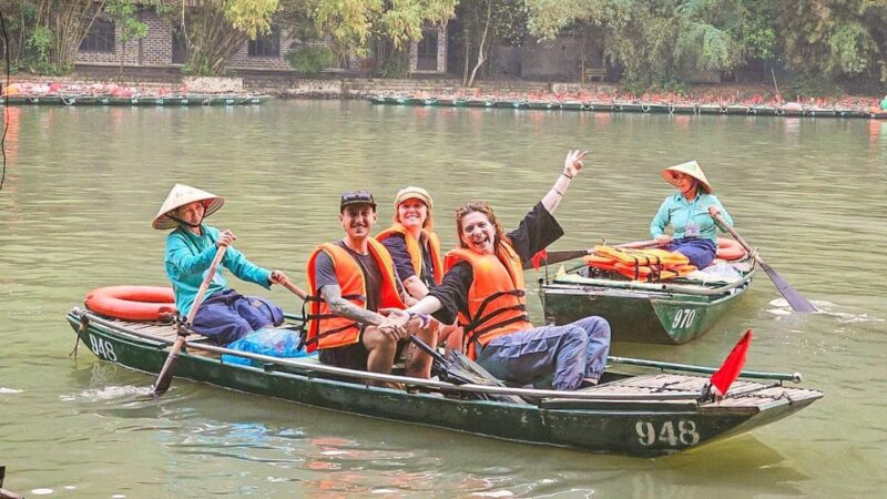 From Hanoi: Hoa Lu and Tam Coc Day Trip With Boat Ride - Itinerary Highlights