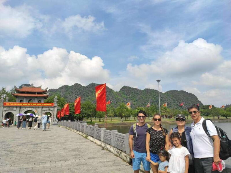 From Hanoi: Hoa Lu and Tam Coc Private Full-Day Trip - Hoa Lu Visit