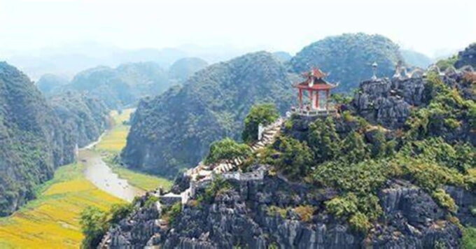 From Hanoi: Hoa Lu and Trang An Day Tour - Savouring Local Cuisines