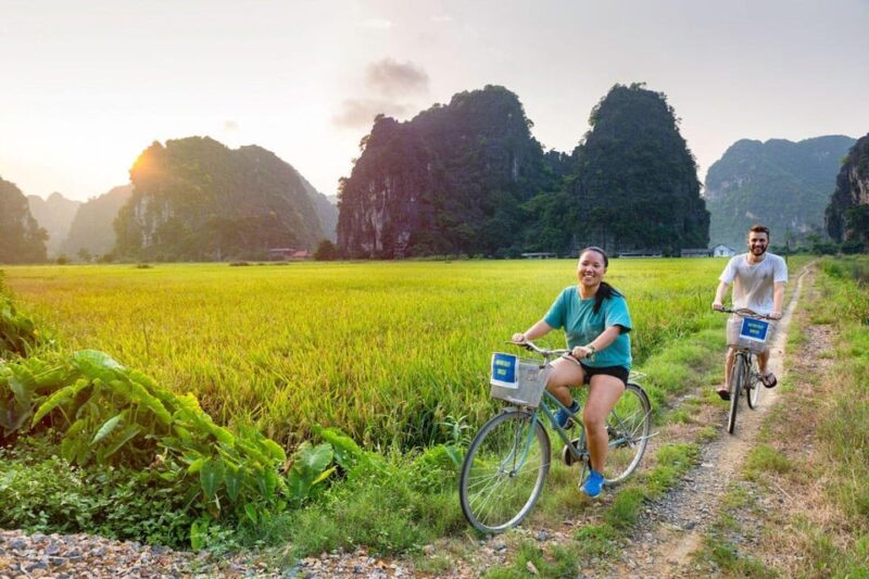 From Hanoi: Hoa Lu / Bai Dinh & Bich Dong & Thung Nham - Hoa Lu