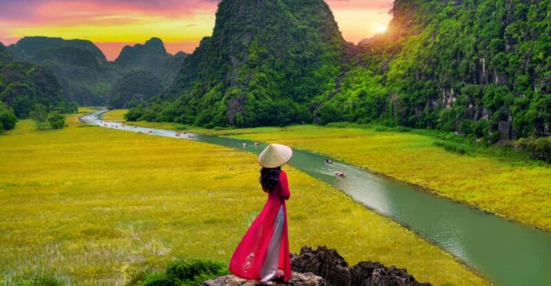 From Hanoi: Hoa Lu, Tam Coc and Mua Cave Full-Day Trip - Hoa Lu Exploration