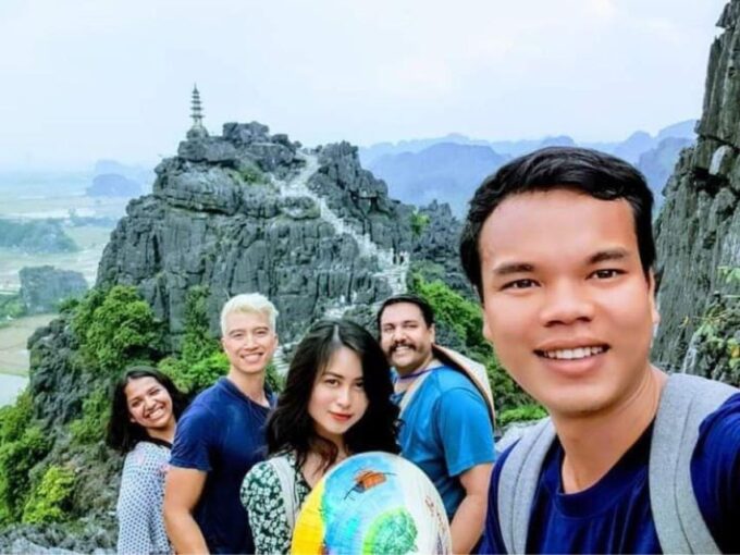 From Hanoi: HOA LU – TAM COC – MUA CAVE 1 Day BY LIMOUSINE - Tam Coc: Bamboo Rafting