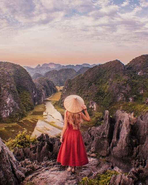 From Hanoi: Hoa Lu - Trang An-Mua Cave With Buffet Lunch - Hiking to the Top of Mua Cave
