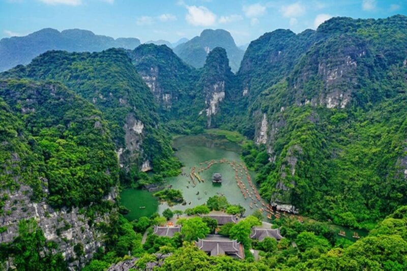 From Hanoi: Hoa Lu, Trang An, Mua Cave With Buffet Lunch - Key Points