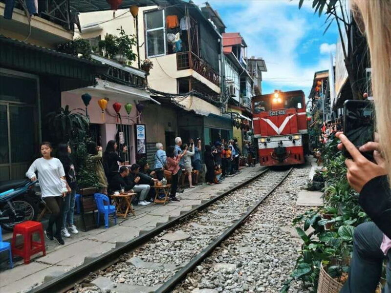 From Hanoi: Mai Chau Valley Day Trip Private Tour - Key Points