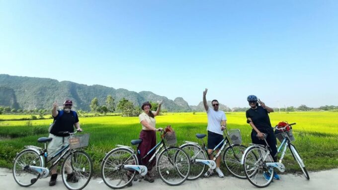 From Hanoi: Ninh Binh Day Trip With Lunch and Boat Ride - Lunch and Dining