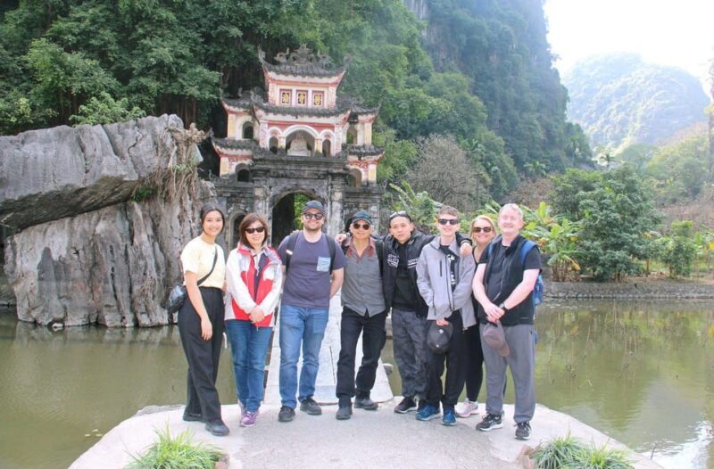 From Hanoi: Ninh Binh, Hoa Lu, Tam Coc and Mua Cave - Transportation and Logistics