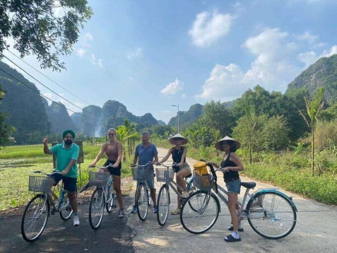 From Hanoi: Ninh Binh, Hoa Lu, Tam Coc & Mua Cave Day Tour - Inclusions, Exclusions, and Suitability