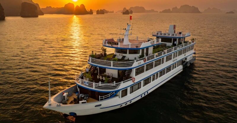 From Hanoi: Overnight Halong Bay Luxury Cruise With Meals - Exploring Luon Cave and Titop Island