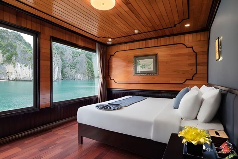From Hanoi: Overnight Halong Bay Luxury Cruise With Meals - Discovering Sung Sot Cave