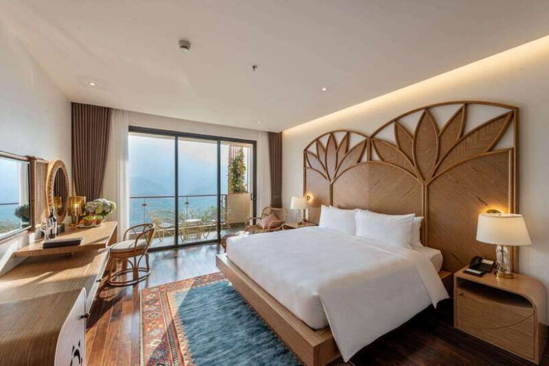 From Hanoi: Premium 2-Day Sapa Adventure With DCAR Limousine - Transportation Options
