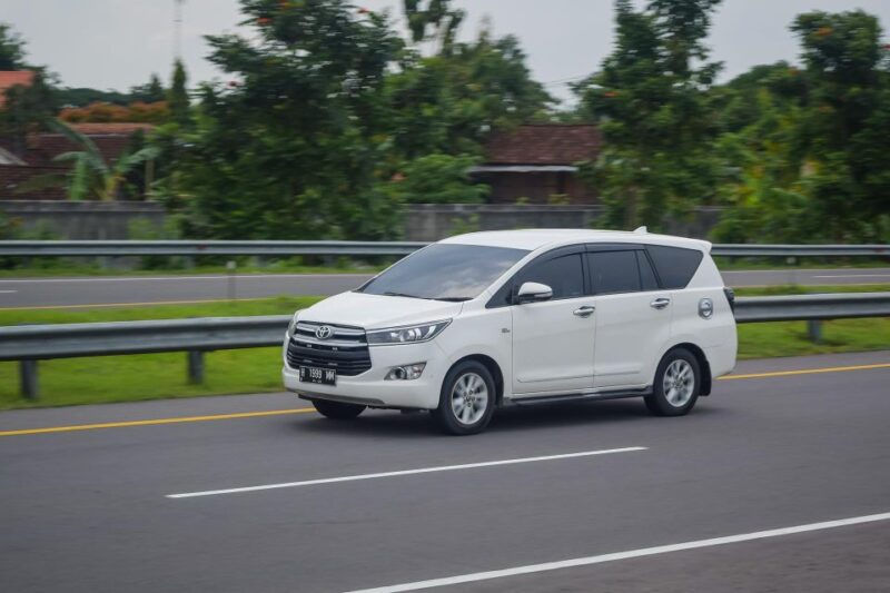 From Hanoi: Private Car to Noi Bai Airport, Ha Long, Ninh Binh - Estimated Distances and Times