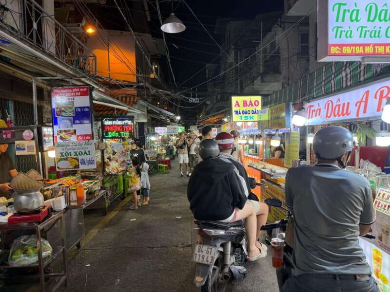 From Hanoi: Private Street Food Tour With Local Students - Key Points