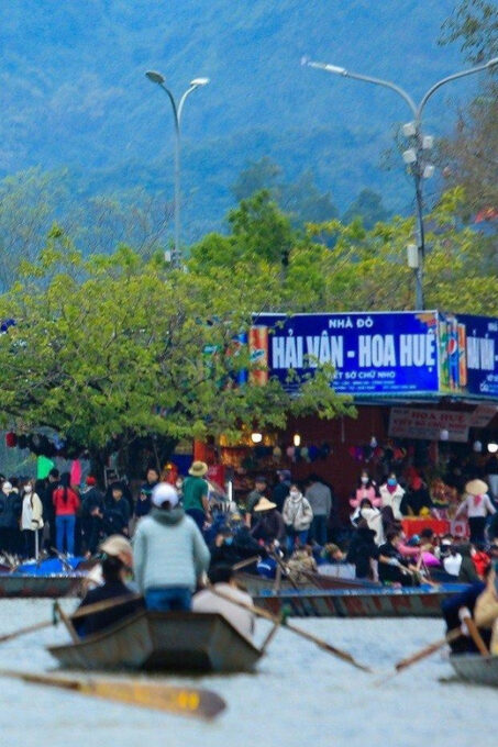From Hanoi: Private Tour Incense Village & Perfume Pagoda - Perfume Pagoda Trekking