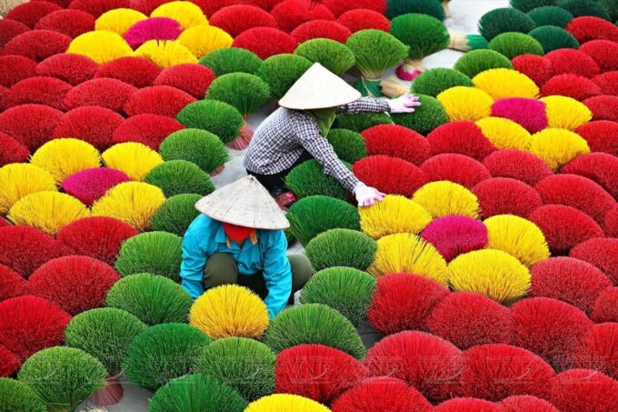 From Hanoi: Quang Phu Cau Incense Village Day Trip - Exploring the Incense-Making Process