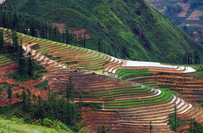 From Hanoi: Sapa 2 Days Tour With Bus and Accommodation - Accommodation and Meals