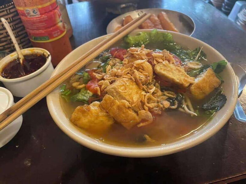 From Hanoi: Street Food Walking Tour With Train Street, Bar - Key Points