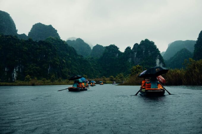 From Hanoi: Tam Coc/TrangAn, Hoa Lu & Mua Cave Full-Day Trip - Explore Historical Sites