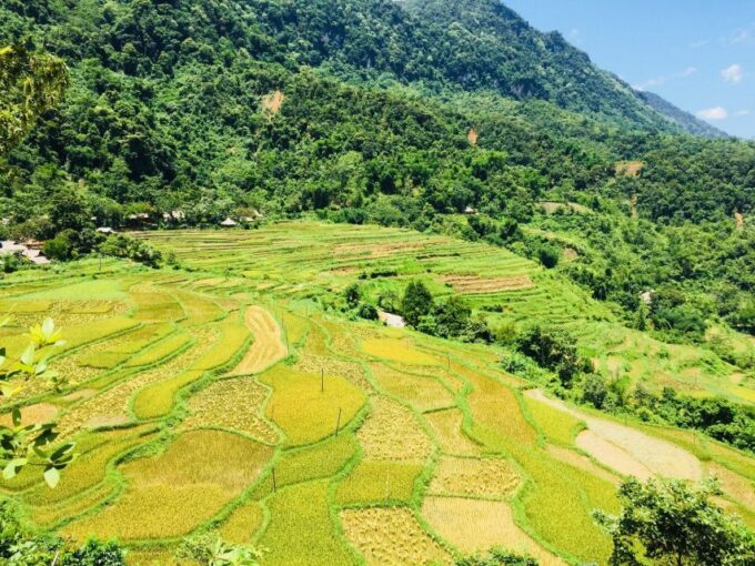 From Hanoi to Pu Luong: 2-Day Trip in Ethnic Villages - Resort Facilities
