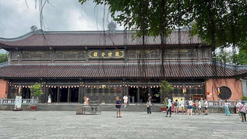From Hanoi: Trang An, Bai Dinh Pagoda, Mua Cave Private Tour - Important Information