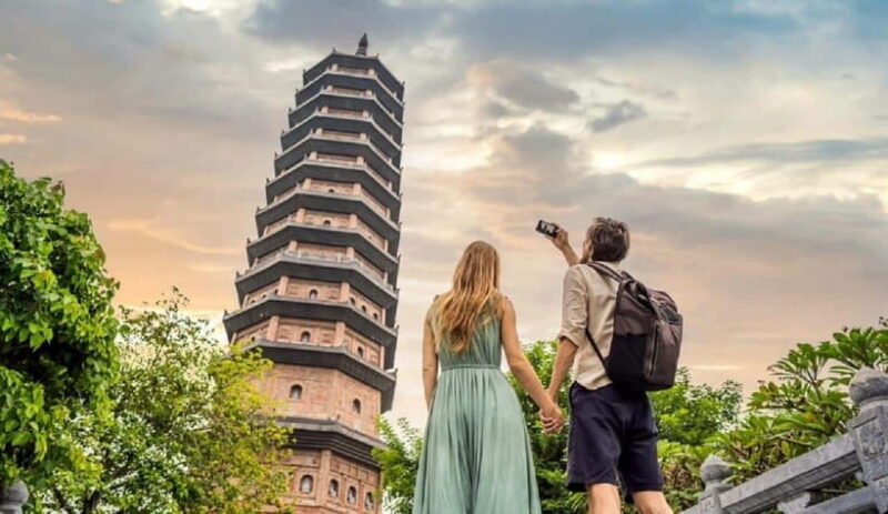 From Hanoi: Trang An Boat, Bai Dinh Pagoda, & Mua Cave Tour - Culinary Delights: Authentic Vietnamese Lunch