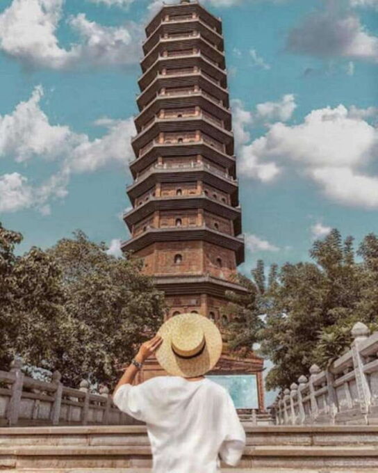 From Hanoi: Trang An Boat, Bai Dinh Pagoda, & Mua Cave Tour - Transportation and Guide Services