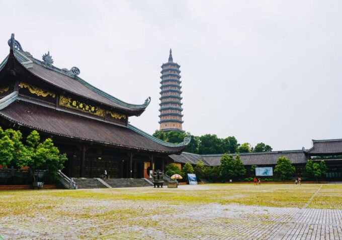 From Hanoi: Trang An, Mua Cave, Buffalo Cave 2-Day Tour - Buffalo Cave Experiences