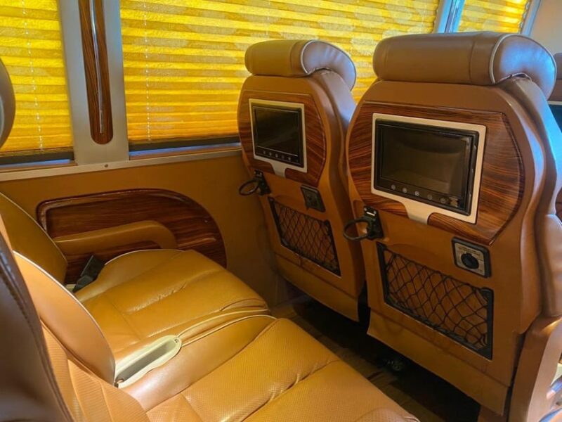 From Hanoi: Transfer to Halong Bay by Limousine Bus - Transfer Details