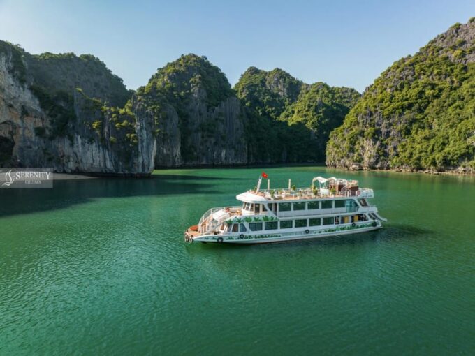 From Hanoi: Visit Cat Ba, Floating, Ancient Village & Kayak - Private Group Option