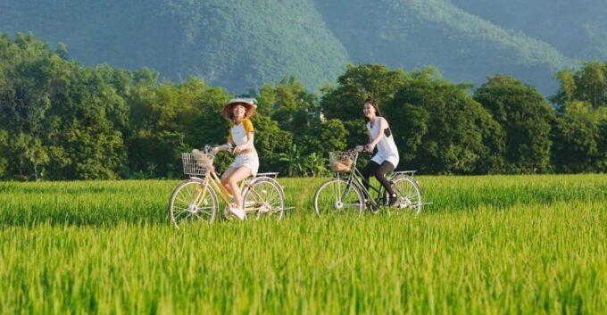 From Hanoi: Visit Famous Scenic Spots In Ninh Binh In 2 Days - Scenic Spots in Ninh Binh