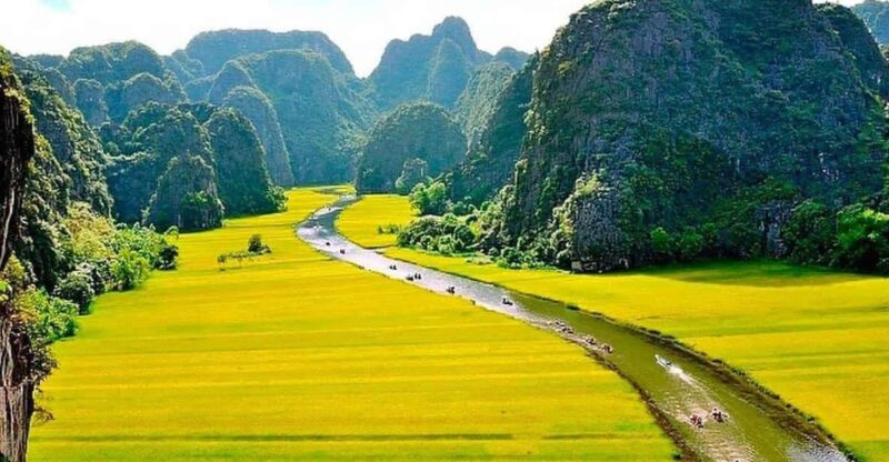 From Hanoi: Visit Hoa Lu & Trang An/ Tam Coc & Mua Caves - Food and Culture