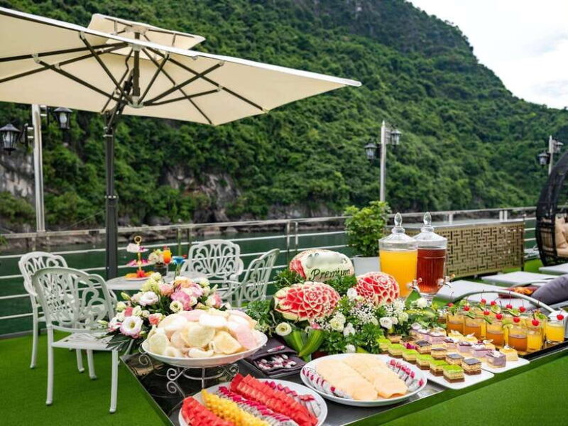 From Hanoi:1 Day Ha Long Bay Premium Cruise-Buffet & Jacuzzi - What to Bring