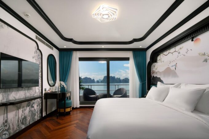 From Hanoi_Luxury 06 Stars Catherine Cruises 2 Days 1 Night - Getting to Halong Bay