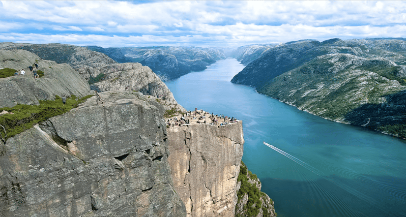 From Haugsund: Preikestolen (Pulpit Rock) Guided Day Trip - Highlights and Activities