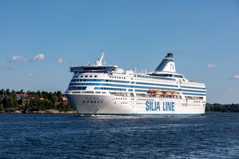 From Helsinki: 3-Day Return Cruise to Stockholm & Breakfast - Dining Options and Inclusions