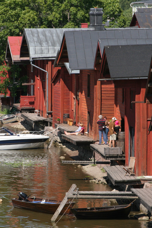 From Helsinki: Private Day Trip to Porvoo - Narrow Lanes and Warehouses